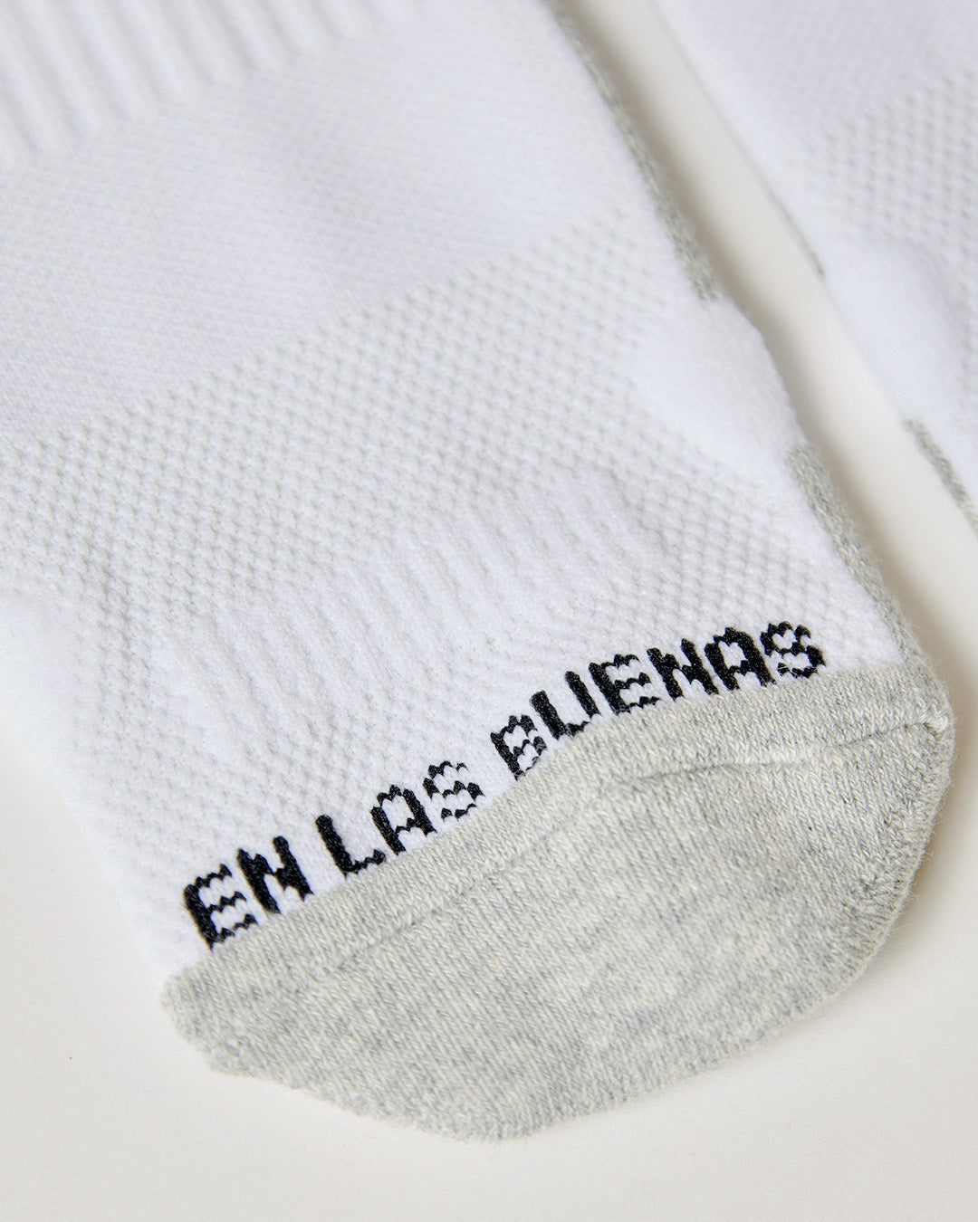 Incha Grip Socks (white)